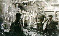 Screen Workers at Alfreton Colliery 1914