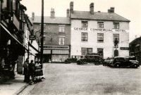George Commercial Hotel, Alfreton War Memorial in front of George Hotel