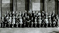 Somercotes School photo - late 1930's early 40's. The date of the photograph is thought to be in the late 1930s or early 1940s. It is not known where the photograph was taken.